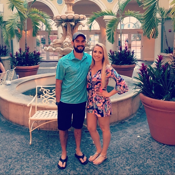 Meet your Posher, Kristen - Picture 2 of 5